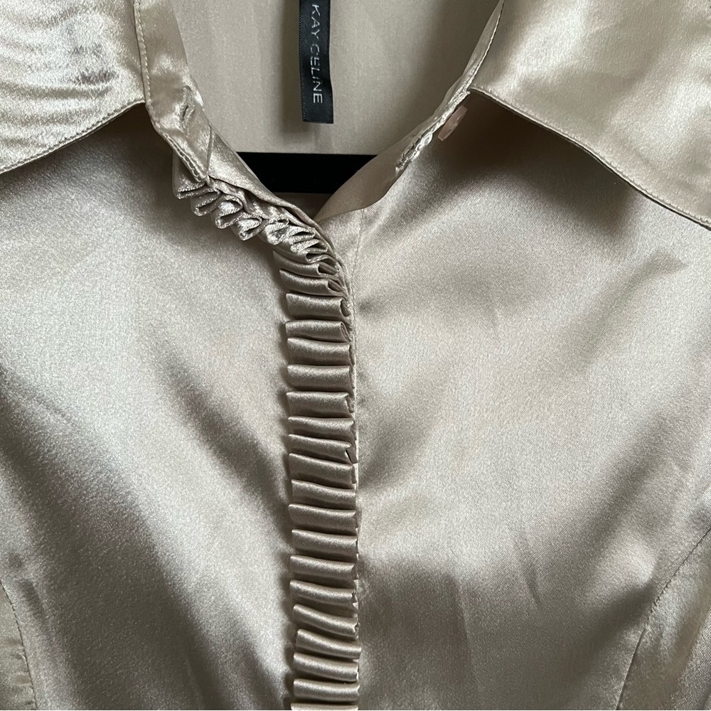 Champagne color button down blouse w/unique ruffle feature. EUC - Picture 5 of 6